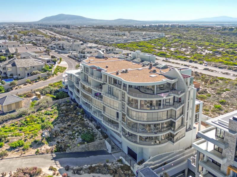 2 Bedroom Property for Sale in Bloubergstrand Western Cape